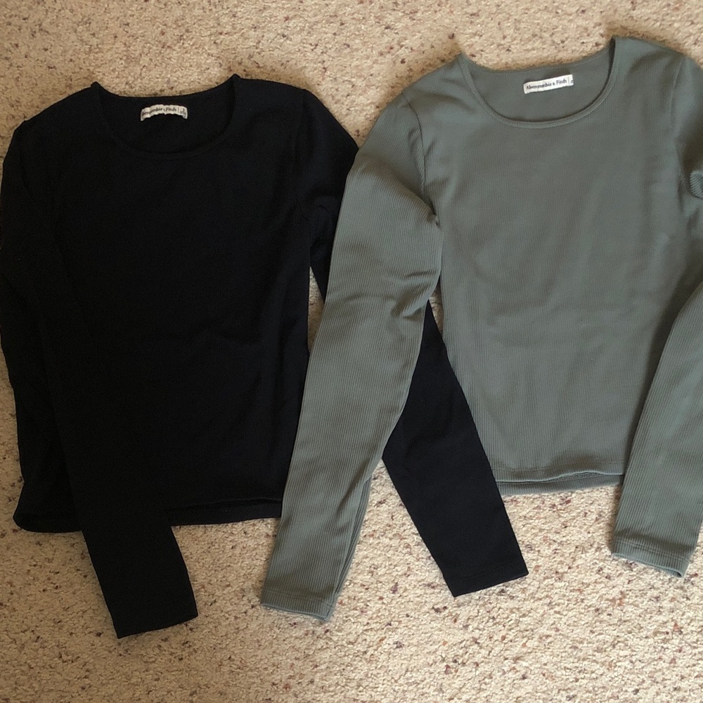 Abercrombie Ribbed Long Sleeve Tops — Black & Sage Green